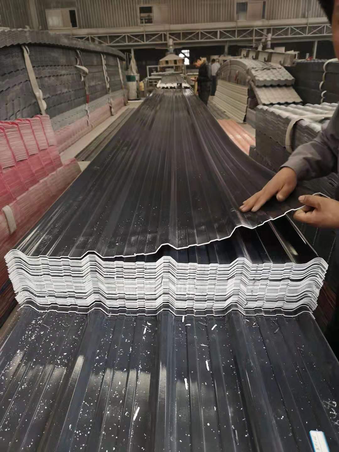 pvc塑鋼瓦施工時(shí)需要注意些什么方面?