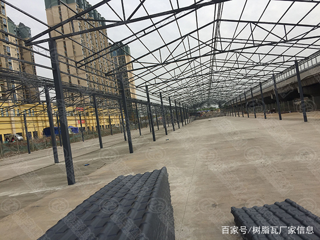 合成樹脂瓦的掛瓦條和順?biāo)畻l安裝方法?