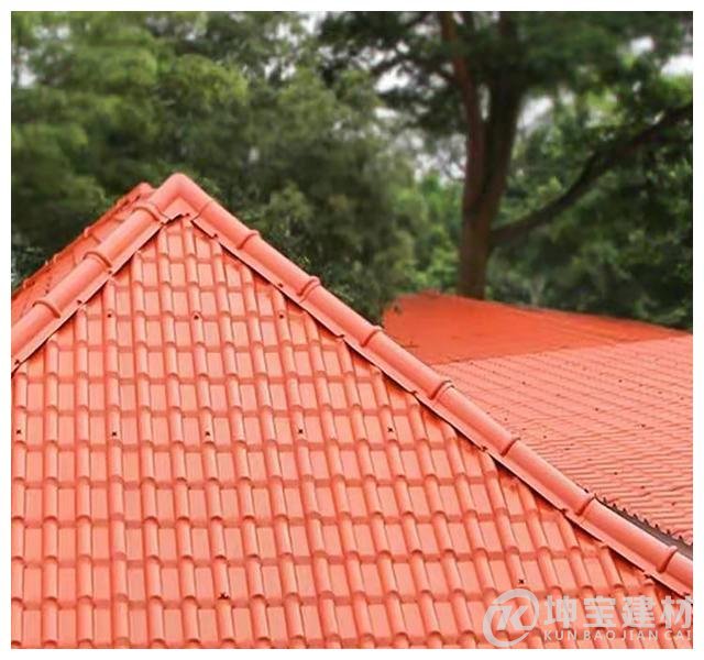 裝修屋頂選彩鋼瓦好還是合成樹脂瓦好？選對了直接節省幾千元